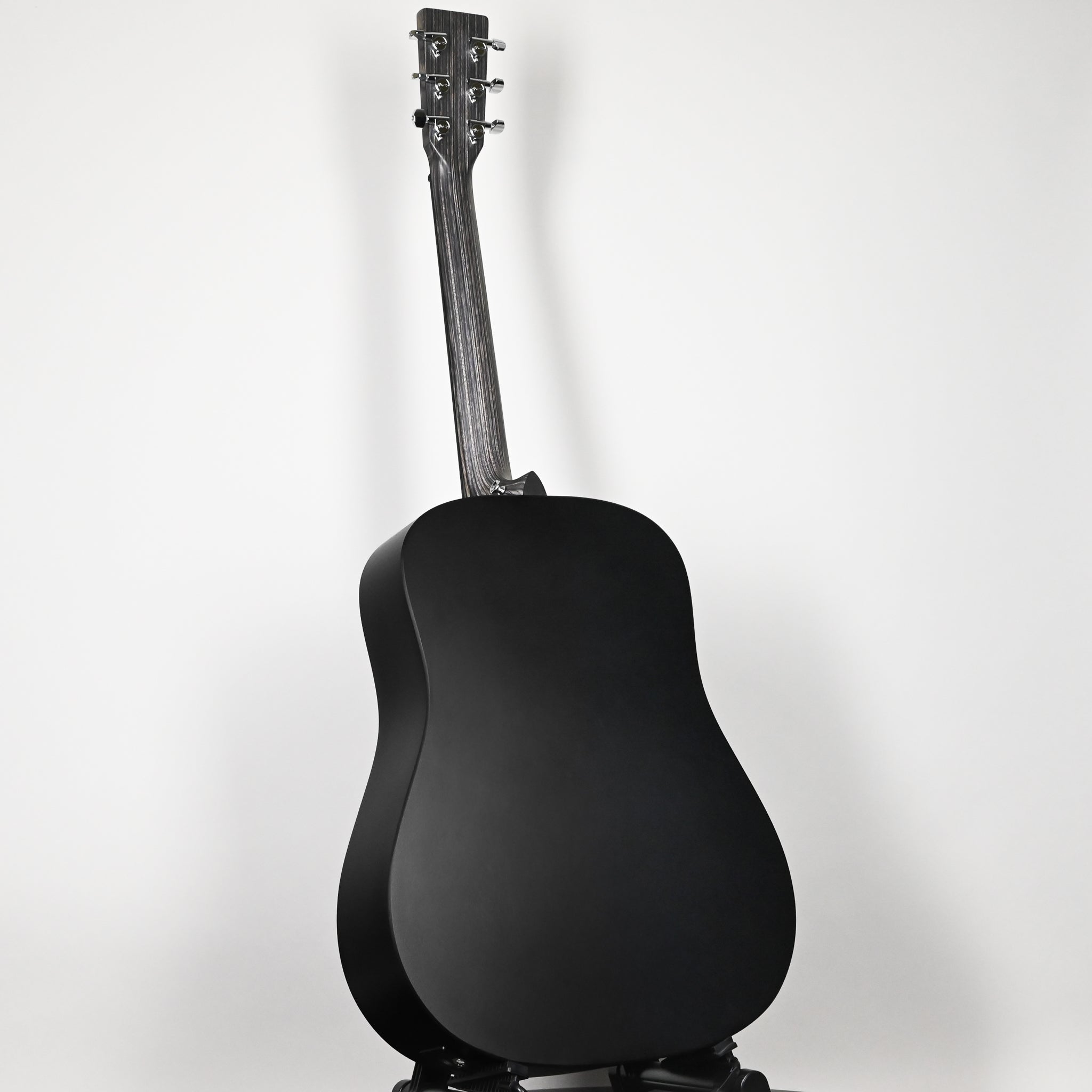 Martin DX Johnny Cash Signature Artist Editions, D-14 Fret, Acoustic/ Electrics 2026 (3093690)