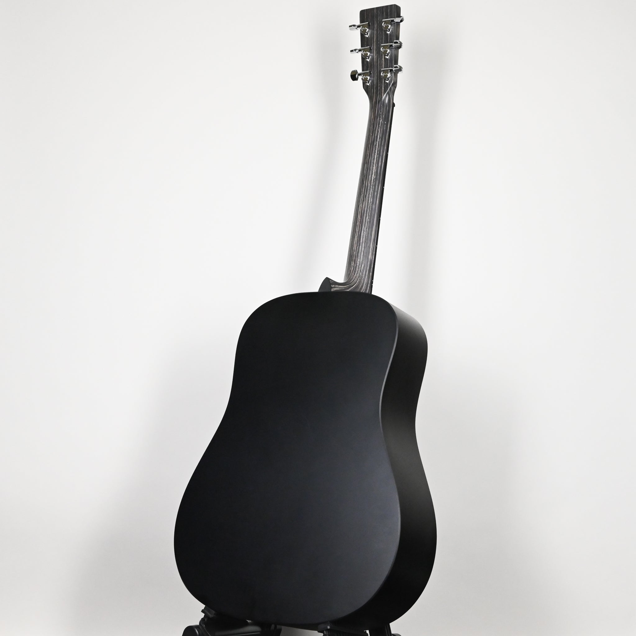 Martin DX Johnny Cash Signature Artist Editions, D-14 Fret, Acoustic/ Electrics 2026 (3093690)
