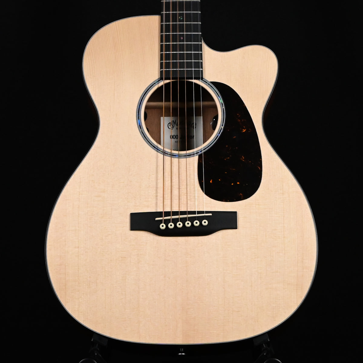 Martin 000C Jr E Junior Series, 000 Junior-14 Fret Cutaway, Acoustic/ Electric 2026 (3078854)