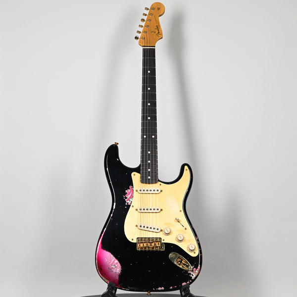 Fender Custom Shop 1962 Stratocaster w/ Gold Hardware & Josefina Handwound Pickups, Heavy Relic- Black/ Pink Paisley 2025 (R139229)