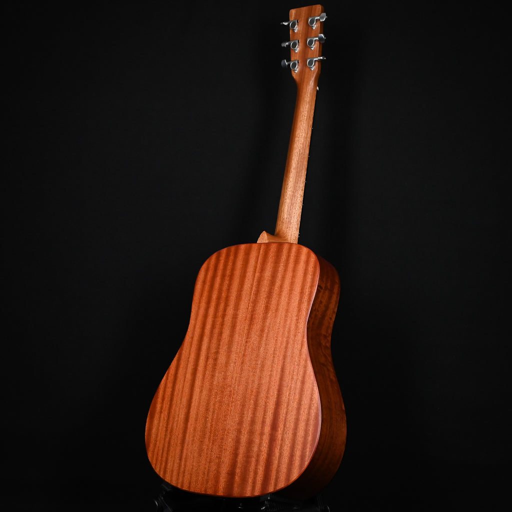 Martin D Jr E Junior Series, D Junior 14 Fret, Acoustic/ Electric 2026 (3091690)