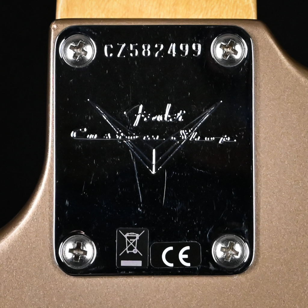 Fender Custom Shop '63 Jaguar Deluxe Closet Classic- Aged Shoreline Gold 2025 (CZ582499)
