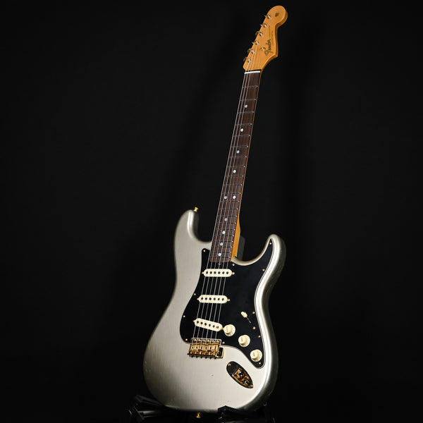 Fender Custom Shop Limited Edition '65 Dual Mag Stratocaster w/ Gold Hardware Journeyman/Closet Classic- Aged Inca Silver 2024 (CZ581653)