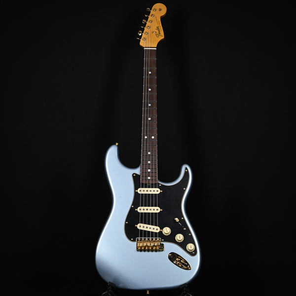 Fender Custom Shop Limited Edition '65 Dual Mag Stratocaster w/ Gold Hardware Journeyman/Closet Classic- Aged Blue Ice Metallic 2024 (CZ581291)