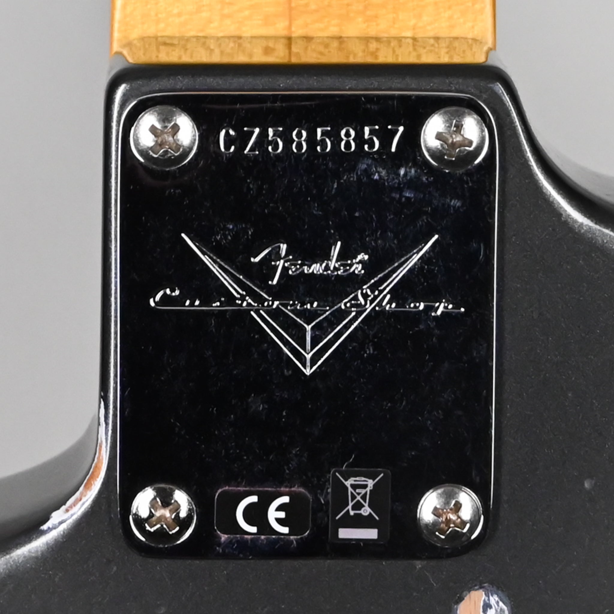 Fender Custom Shop '67 Stratocaster Relic w/ Closet Classic Hardware- Aged Charcoal Frost Metallic 2025 (CZ585857)