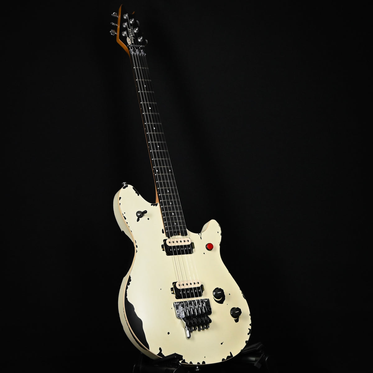 EVH Limited Edition Wolfgang Special Striped Series- Distressed Ivory 2026 (WG250138M)