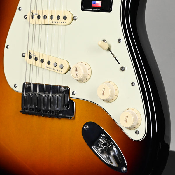 Fender American Ultra Stratocaster- Ultraburst 2022 (US22082425)