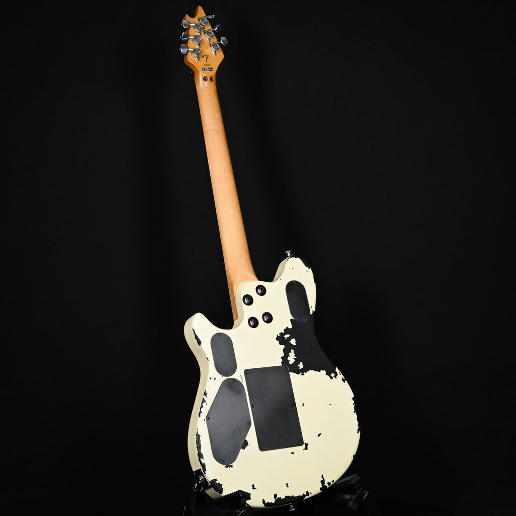 EVH Limited Edition Wolfgang Special Striped Series- Distressed Ivory 2026 (WG250138M)