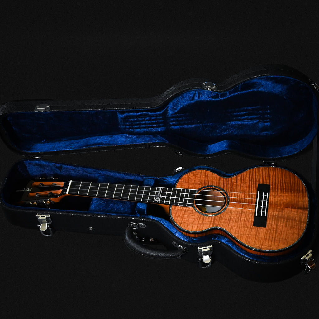 Kamaka Ukulele Tenor 4-String Jake Shimabukuro “Blue” (260340)
