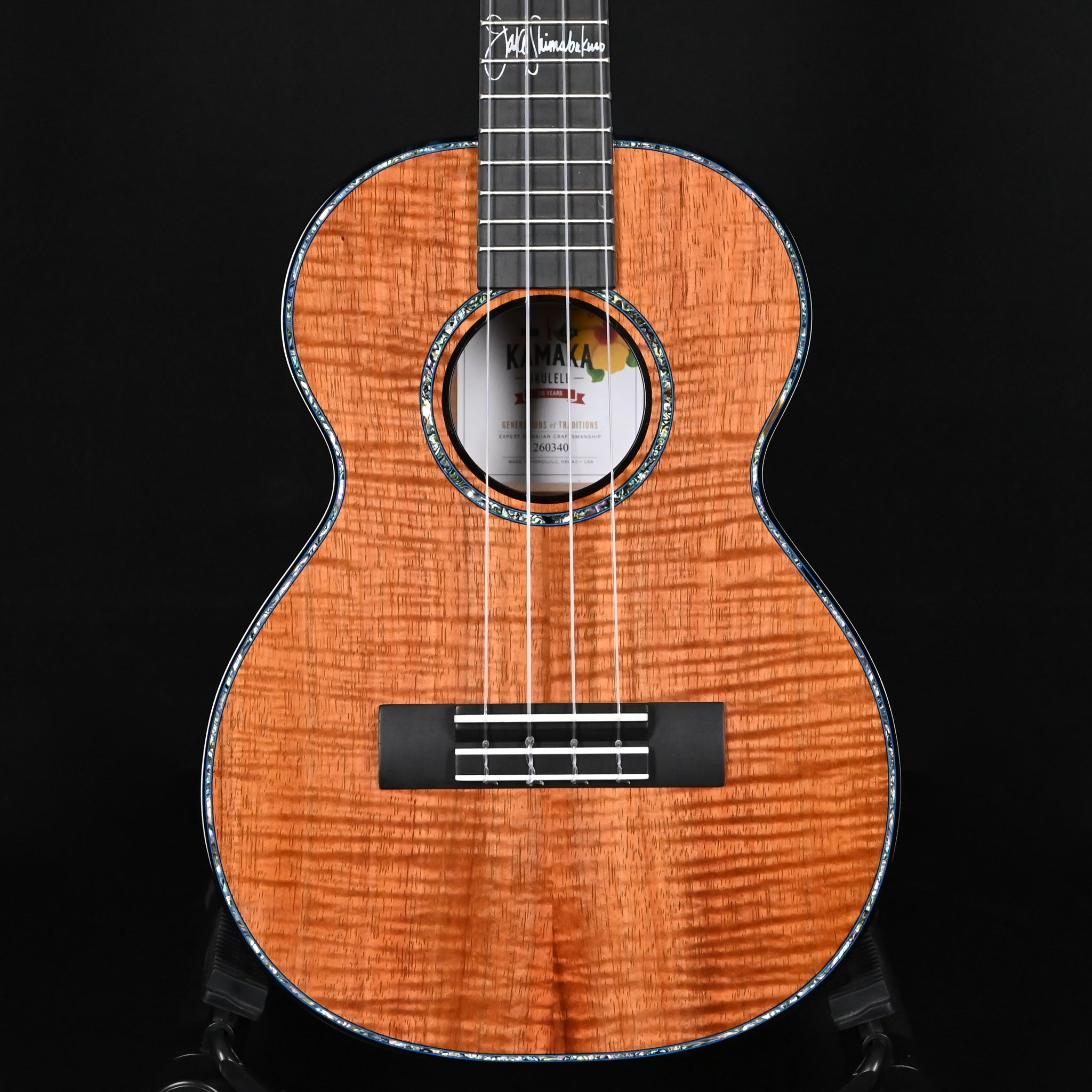 Kamaka Ukulele Tenor 4-String Jake Shimabukuro “Blue” (260340)