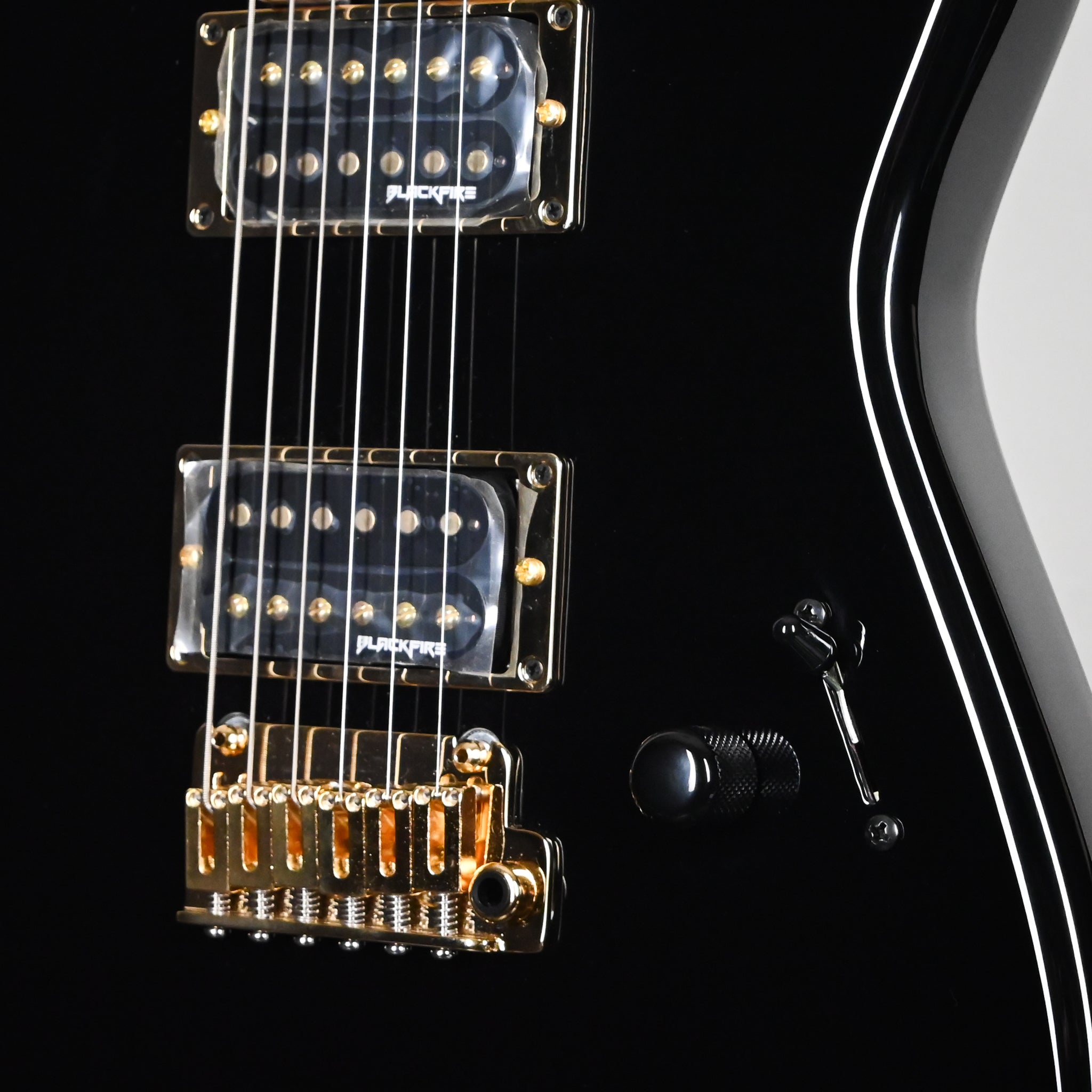 Jackson Custom Shop USA Gus G San Dimas Signature Special Edition- Black 2026 (J11542)