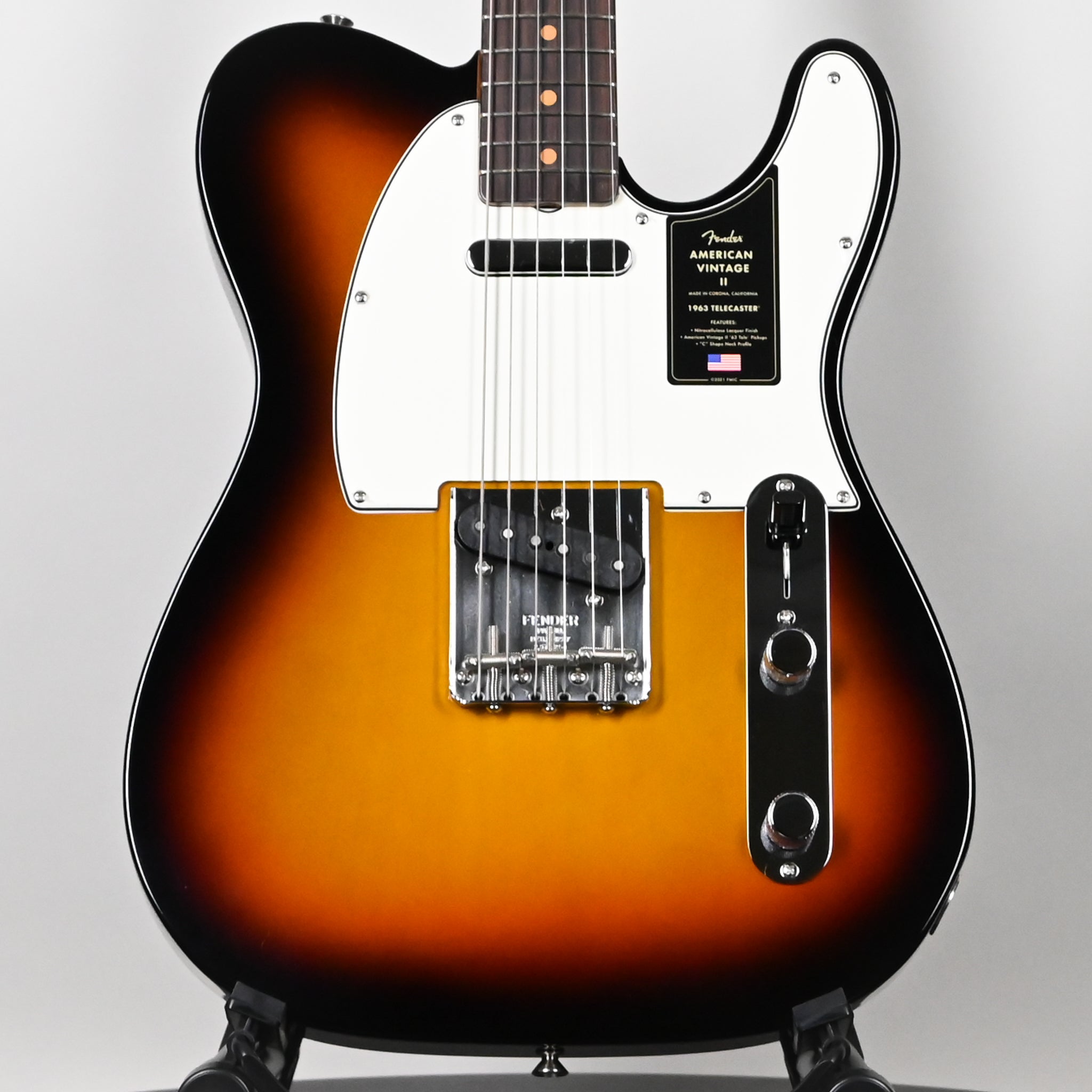 Fender American Vintage II '63 Telecaster- 3 Color Sunburst 2024 (V2441057)