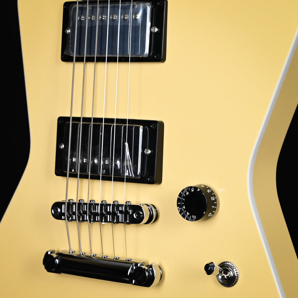 Jackson Custom Shop USA Gus G. Signature Star- Ivory 2026 (J11591)