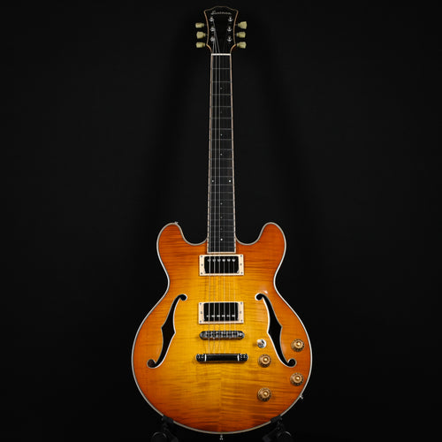 Eastman T184MX Semi-Hollowbody Electric Guitar- Goldburst 2026 (P2500579)