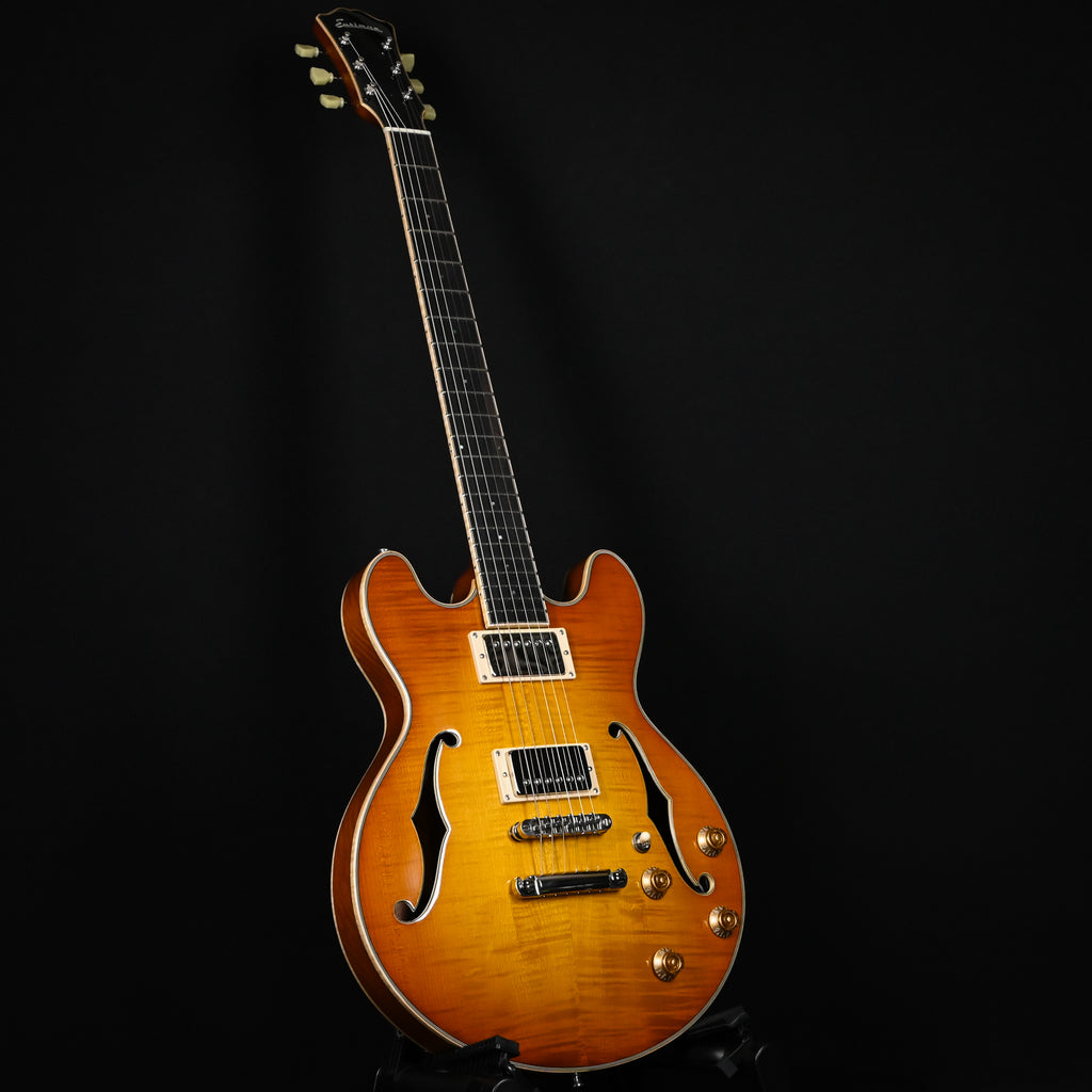 Eastman T184MX Semi-Hollowbody Electric Guitar- Goldburst 2026 (P2500579)