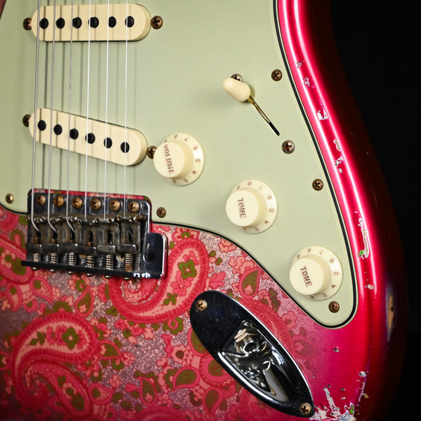 Fender Custom Shop '62 Stratocaster Heavy Relic- Aged Pink Paisley 2025 (CZ581740)