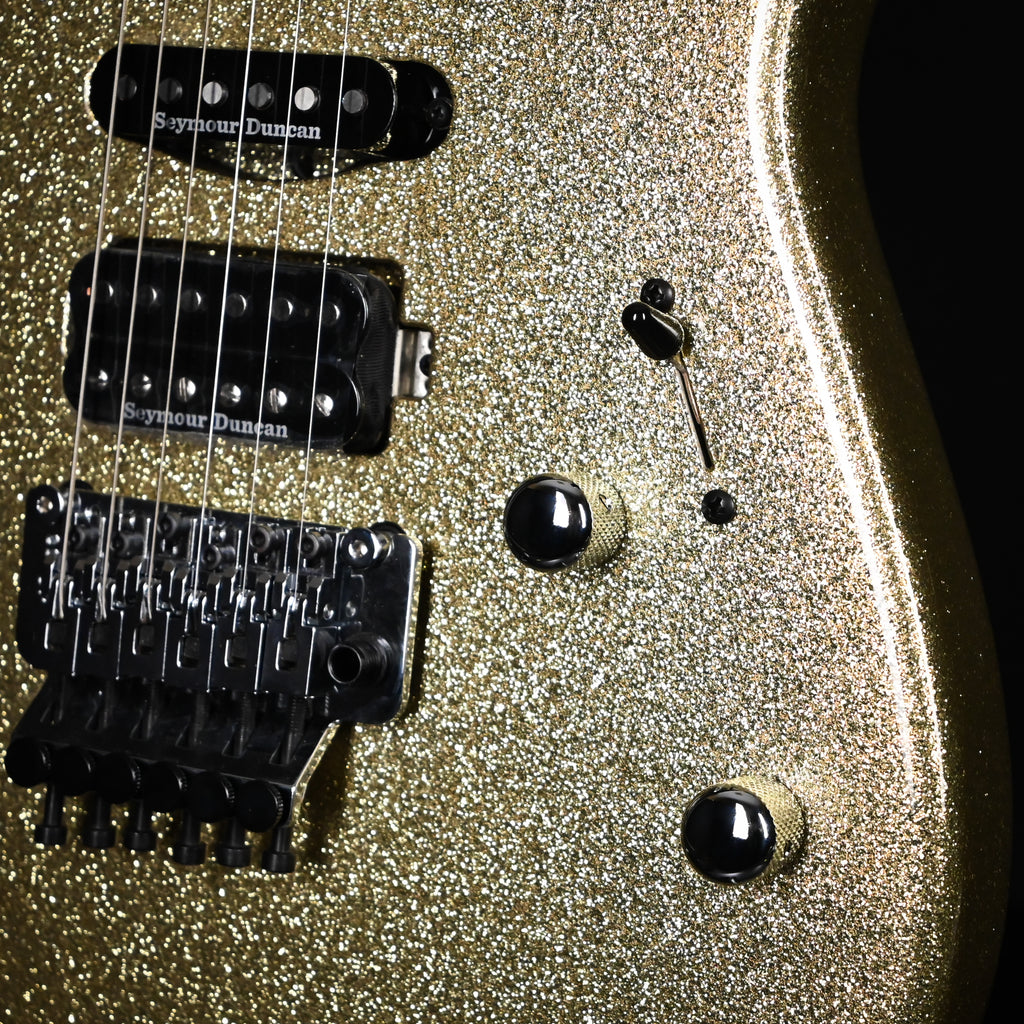 Charvel USA Custom Shop San Dimas HSS – Gold Sparkle (C17837)