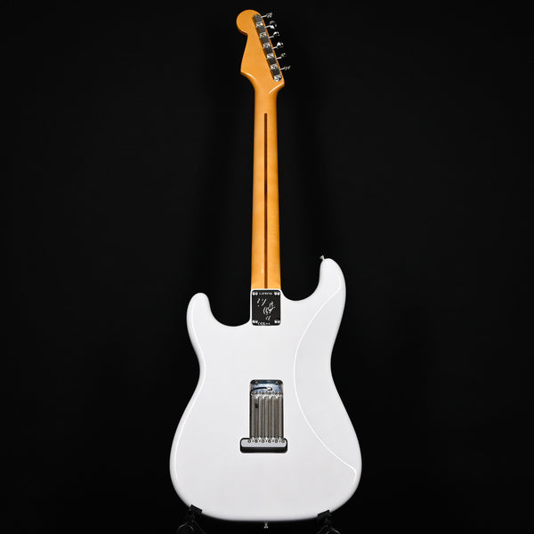 Fender Eric Johnson Stratocaster w/ Maple Fingerboard- White Blonde (EJ24256)