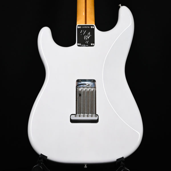 Fender Eric Johnson Stratocaster w/ Maple Fingerboard- White Blonde (EJ24256)