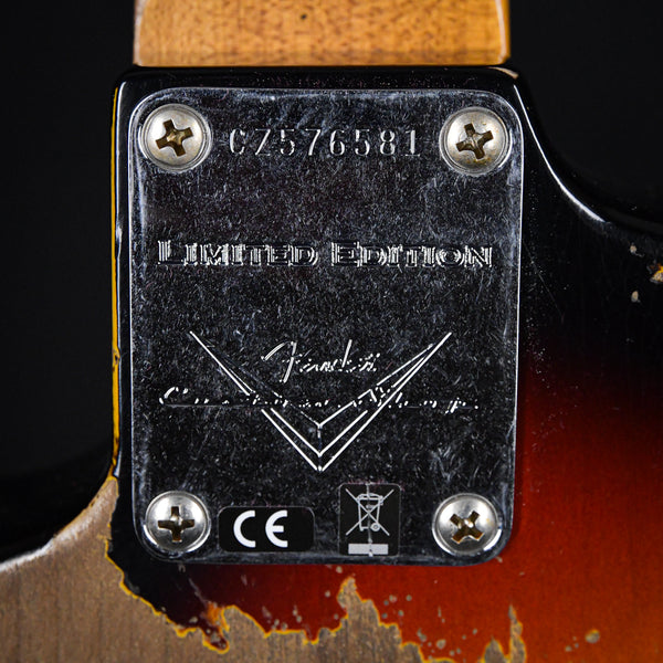 Fender Custom Shop Limited Edition Roasted '61 Stratocaster Super Heavy Relic Aged 3 Color Sunburst 2024 (CZ576581)