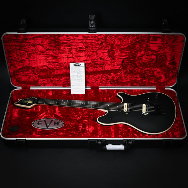 EVH Wolfgang w/ Ebony Fingerboard- Stealth Black (WG17170A)