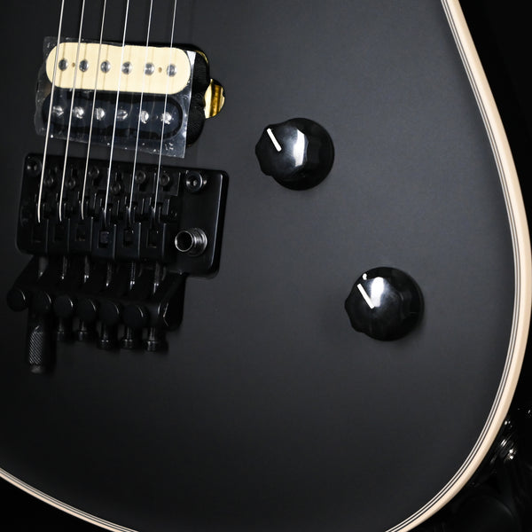 EVH Wolfgang w/ Ebony Fingerboard- Stealth Black (WG17170A)