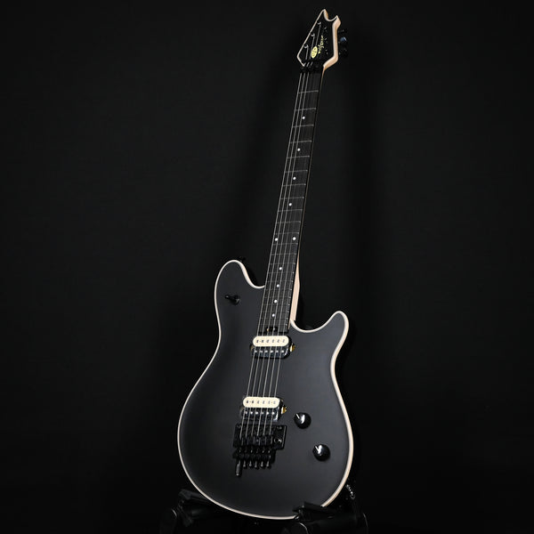 EVH Wolfgang w/ Ebony Fingerboard- Stealth Black (WG17170A)