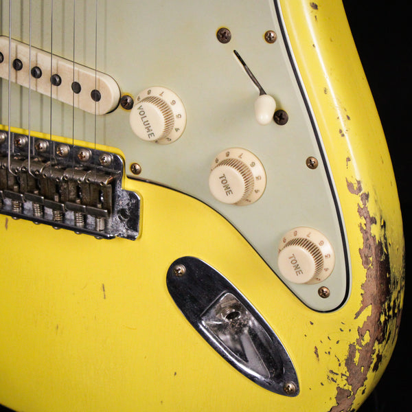 Fender Custom Shop Masterbuilt Paul Waller 62 Stratocaster Super Heavy Relic Grafitti Yellow /Sunburst Brazilian Rosewood 2023 (R129493)