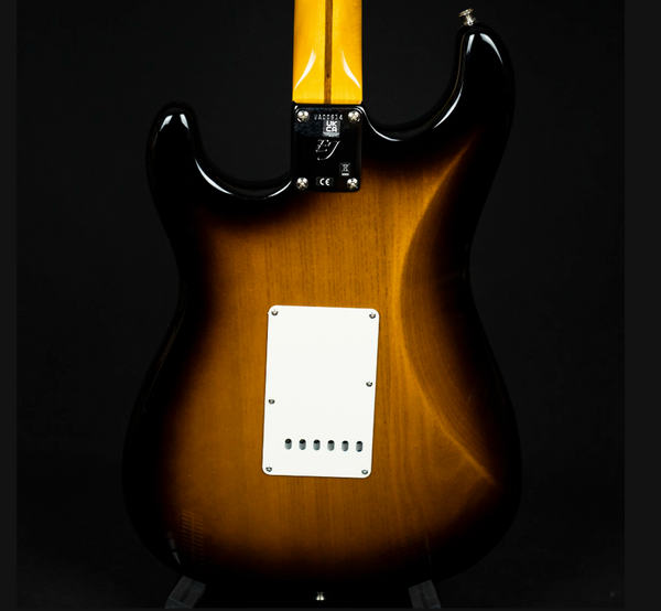 Fender Eric Johnson Virginia Stratocaster 2-Color Sunburst Maple FIngerboard (VA00914)