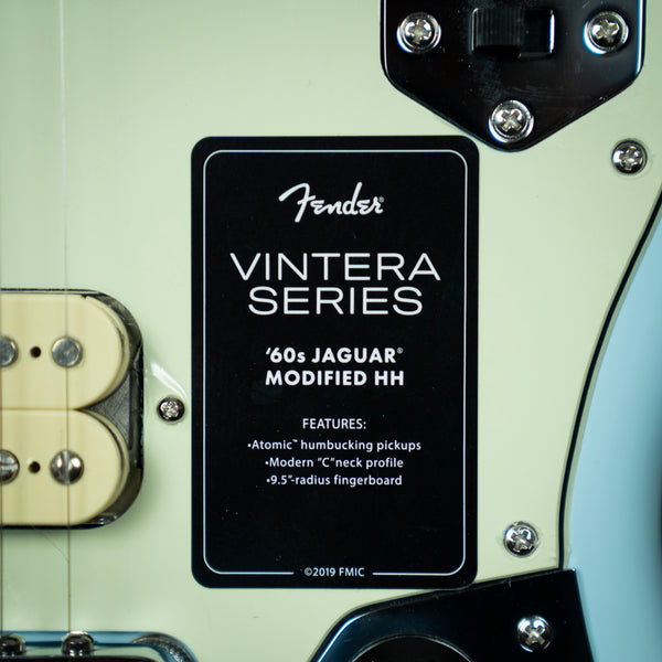 Fender Vintera '60s Modified Jaguar HH Pau Ferro Fingerboard Daphne Blue (MX22002944)