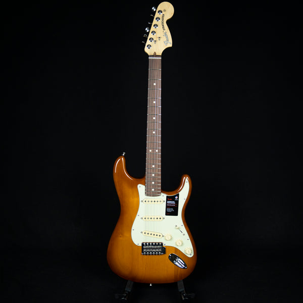 Fender American Performer Stratocaster Rosewood Fingerboard Honeyburst (US21024353)