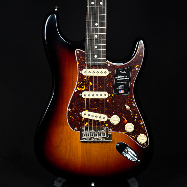 Fender American Professional II Stratocaster 3-Color Sunburst Rosewood Fingerboard SSS (US22009860)