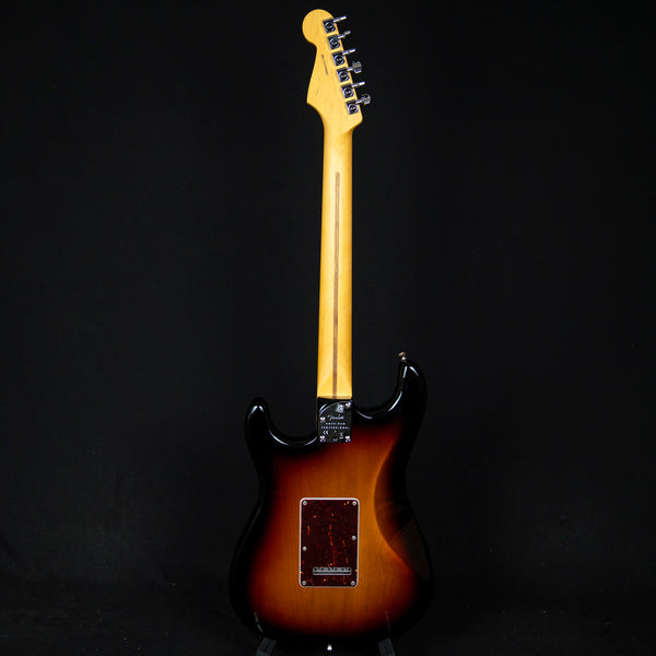 Fender American Professional II Stratocaster 3-Color Sunburst Rosewood Fingerboard SSS (US22009860)