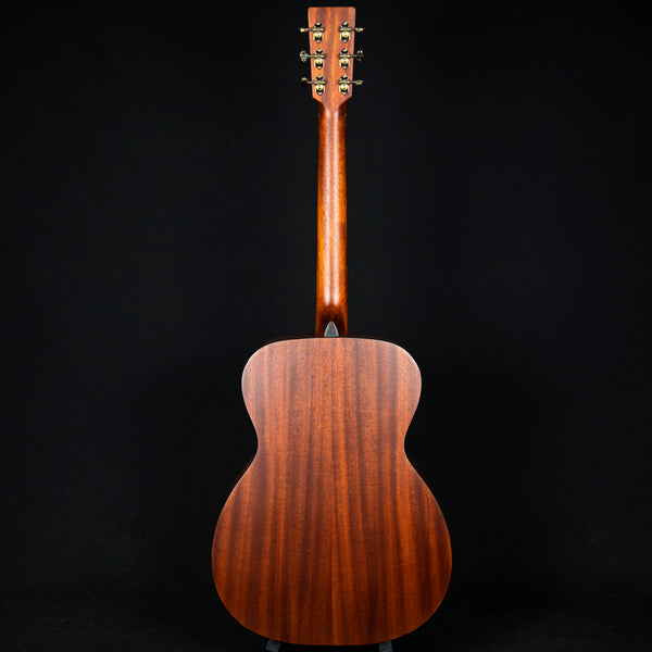 Eastman E2OM Orchestra Acoustic Guitar Natural Cedar Top (2210339)