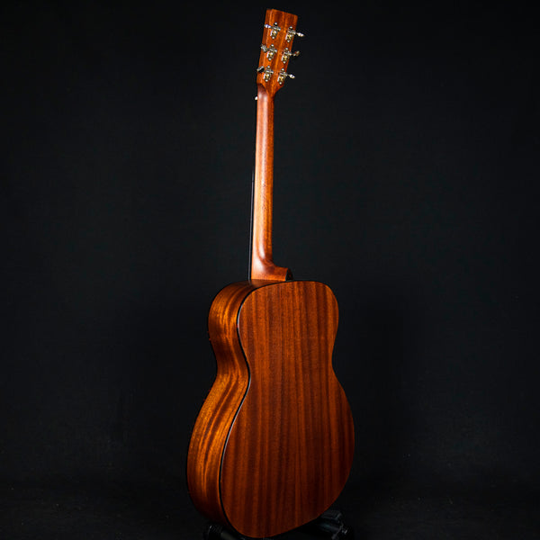 Eastman E2OM Orchestra Acoustic Guitar Natural Cedar Top (2210339)