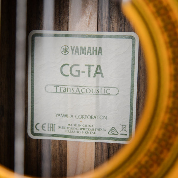 Yamaha CG-TA Transacoustic Nylong Guitar Natural (II0180143)