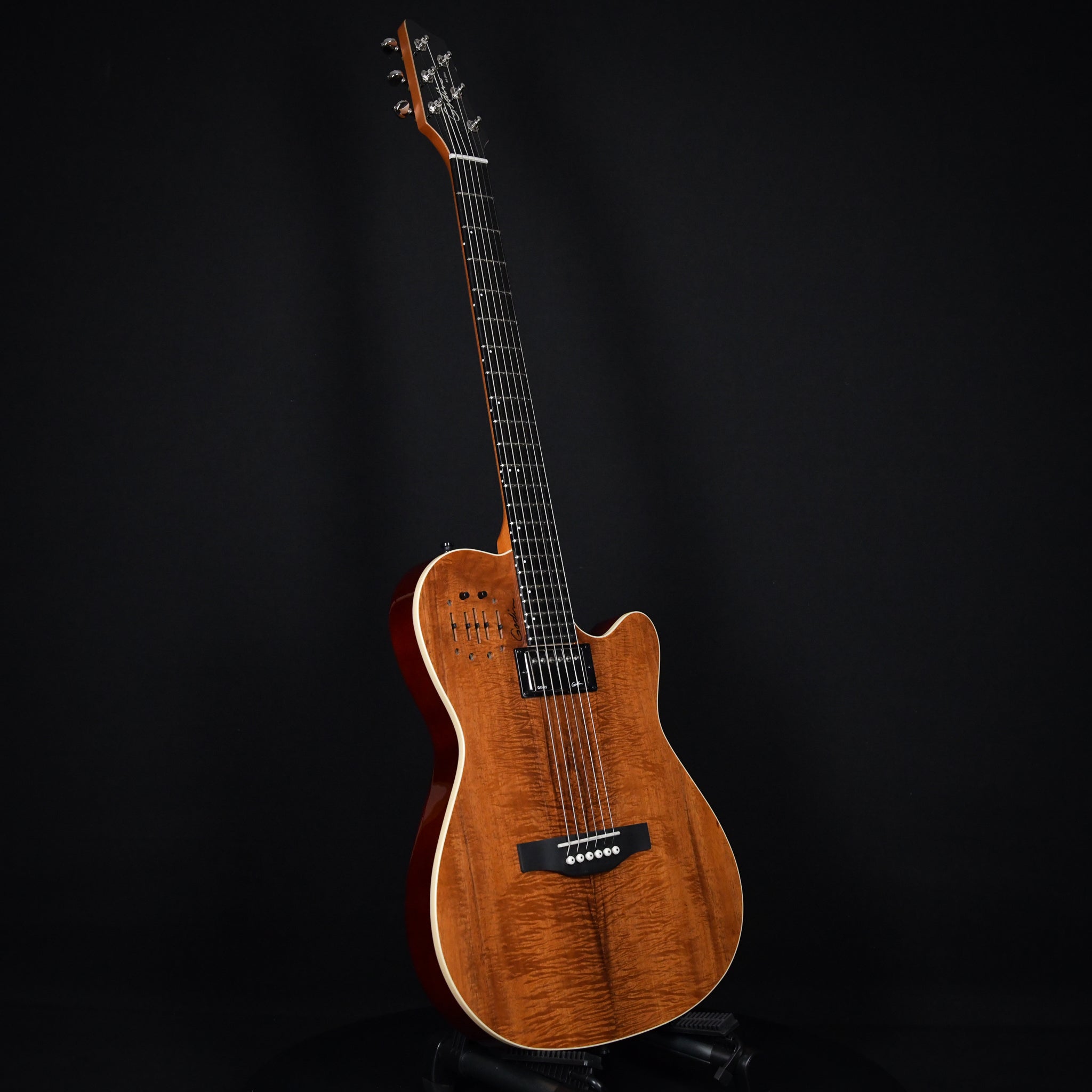 Godin A6 Ultra Extreme Koa HG Richlite Fingerboard Natural