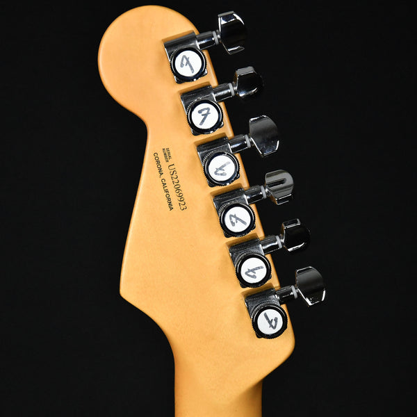 Fender American Ultra Stratocaster SSS Maple Fingerboard Ultraburst (US22069923)